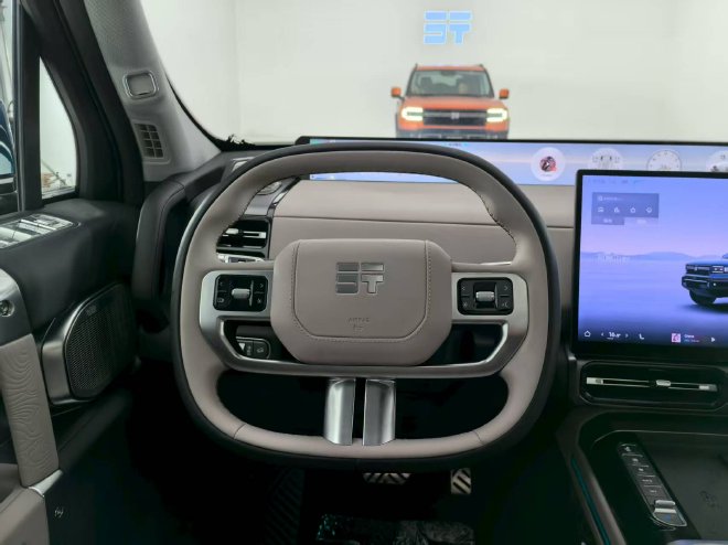 可城可野够硬派 静态体验纵横G700五座版