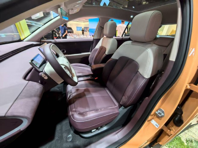 2025成都车展探馆:蔚来萤火虫