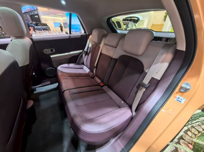 2025成都车展探馆:蔚来萤火虫