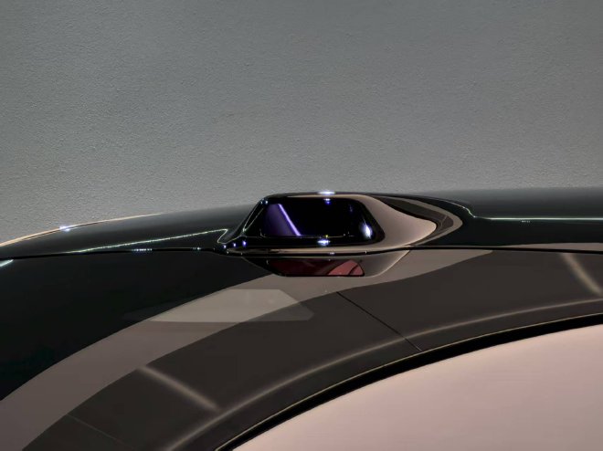 2025成都车展:岚图追光L正式亮相