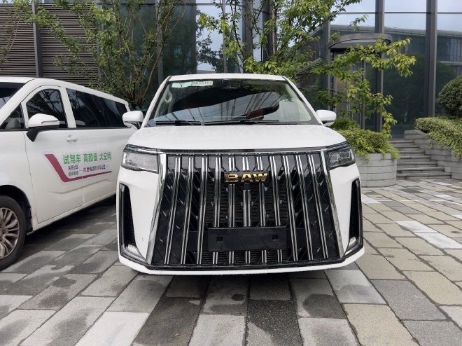 2025成都车展:北京汽车制造厂锐胜汽车品牌正式独立