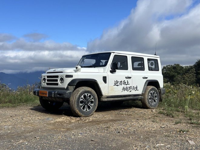 硬派重生双面实力:212 T01柴油版公路+越野全场景深度试驾