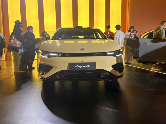 预售价10.58-13.18万元 零跑Lafa5开启预售