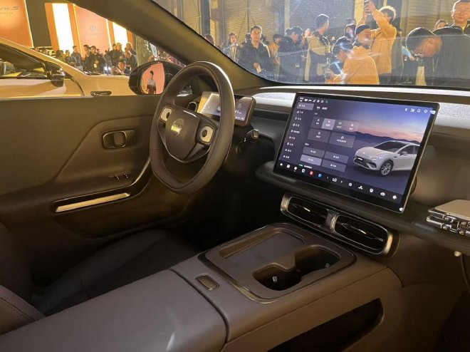 预售价10.58-13.18万元 零跑Lafa5开启预售