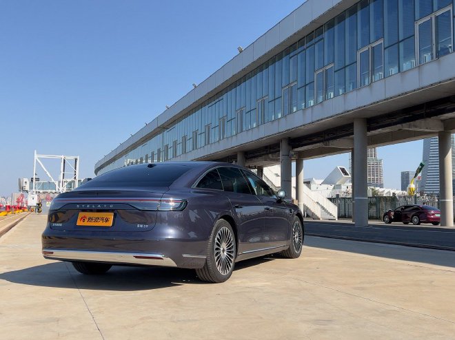 颜值与实力再突破 试驾新款享界S9