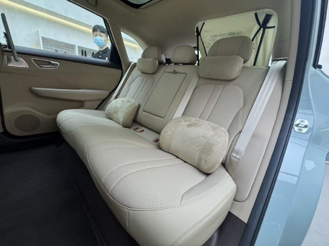 2025广州车展:尚界H5亮相 最具性价比的鸿蒙智行来袭