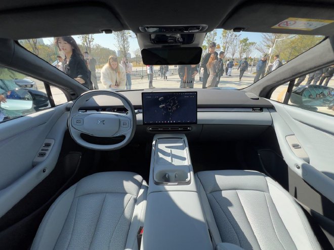 新年首发 小鹏汽车2026款P7+/G9/G6/G7上市