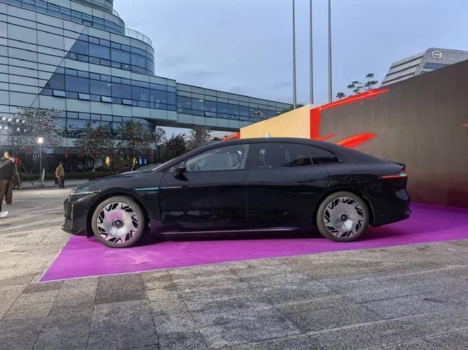 售18.98-29.98万元 昊铂A800正式上市