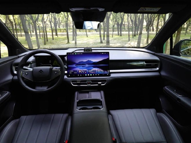 昊铂S600深度试驾:一台真正“双面全能”的中大型 SUV