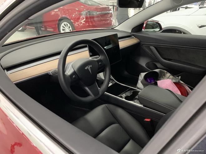 ˹Model 3Ԥ ۼ43.3Ԫ