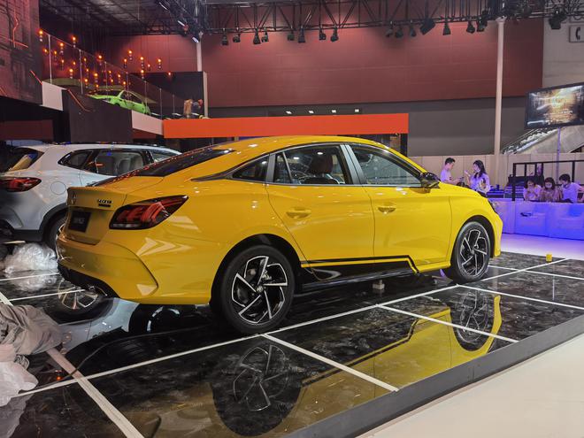 2020广州车展探馆:MG5潮越青奢限定版