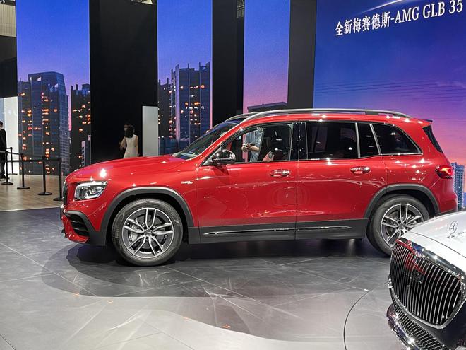 2020广州车展：全方位的“性能豪华” 奔驰AMG GLA35/GLB35齐上市