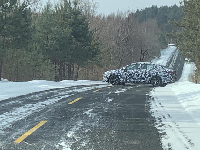 首款搭激光雷达量产电动车 小鹏新车谍照