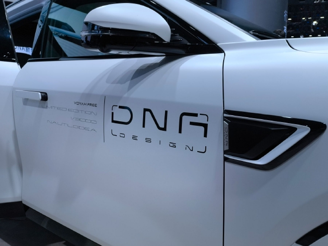 2022成都车展:岚图FREE DNA上市 售价37.99-41.99万元