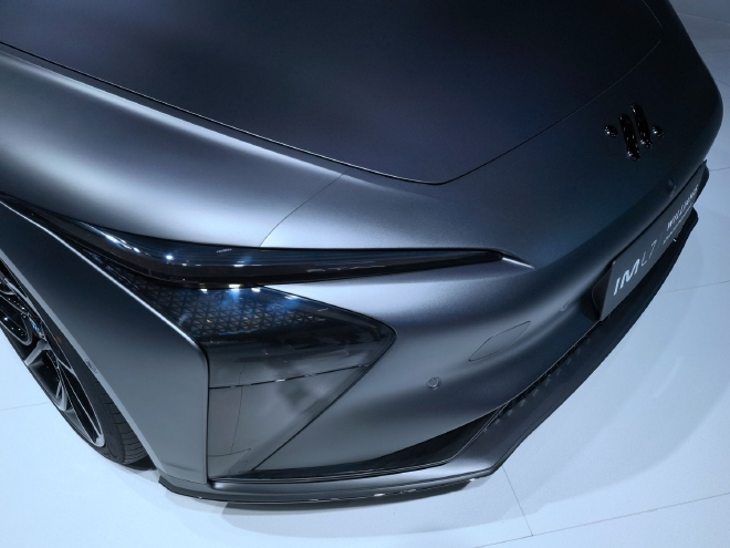 2022成都车展:智己L7性能版概念车首发亮相