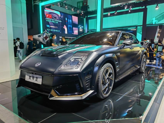 2022成都车展:沙龙机甲龙重装概念版与EVA限定版亮相