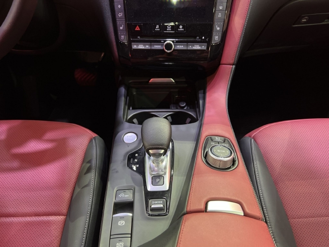 2022成都车展:英菲尼迪QX55售38.98万起