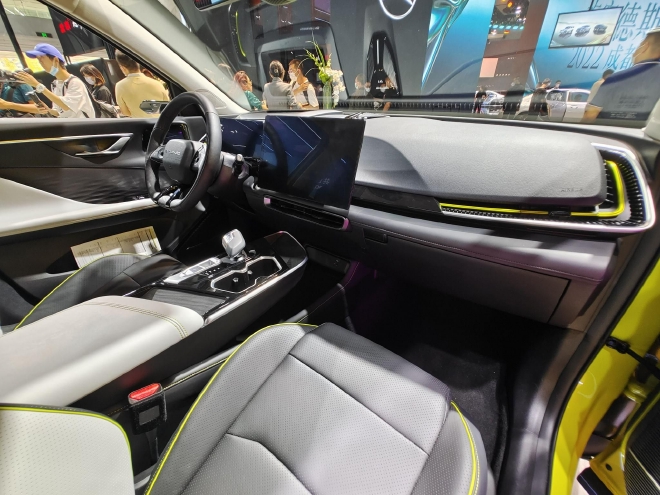 2022成都车展:北京汽车魔方亮相