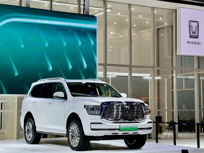 新能源越野的创新 坦克500 PHEV亮相海口车展