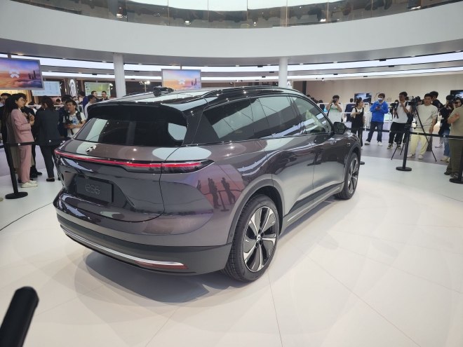 2023上海车展:蔚来全新ES6正式亮相