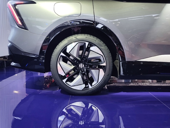 2023上海车展:高合HiPhi Y正式亮相