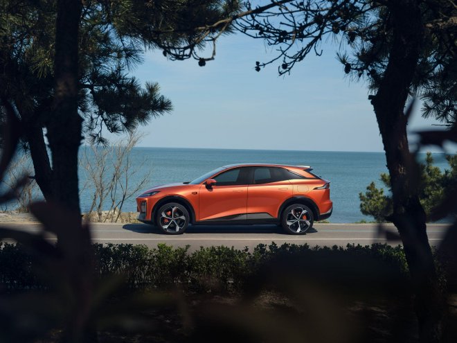 最大续航1120km 深蓝S7预订价格为16.99万元起