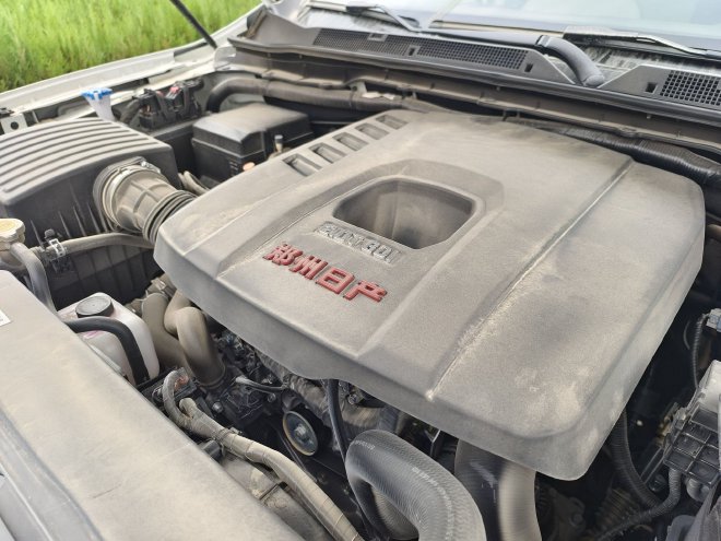 郑州日产全新帕拉丁上市 16.98万元起售