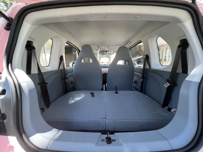 微型车领域又一玩家 静态体验一汽奔腾小马