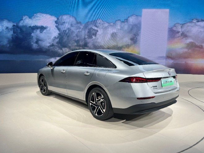 2023成都车展探馆:荣威D7 EV/DMH