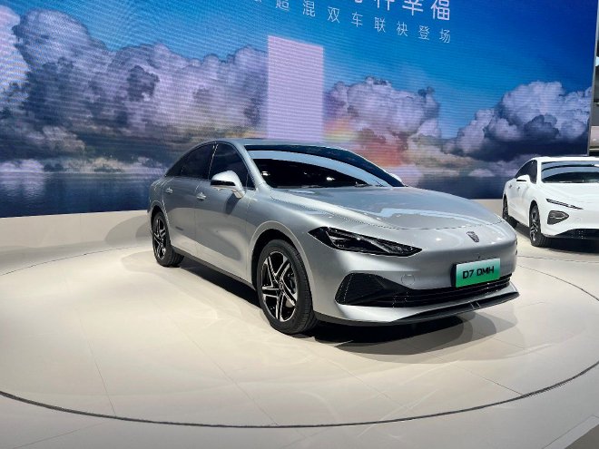 2023成都车展探馆:荣威D7 EV/DMH