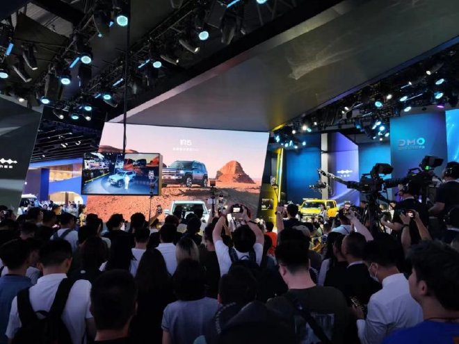 车圈热搜 成都车展新能源车唱主角 网传小米拿到造车资质