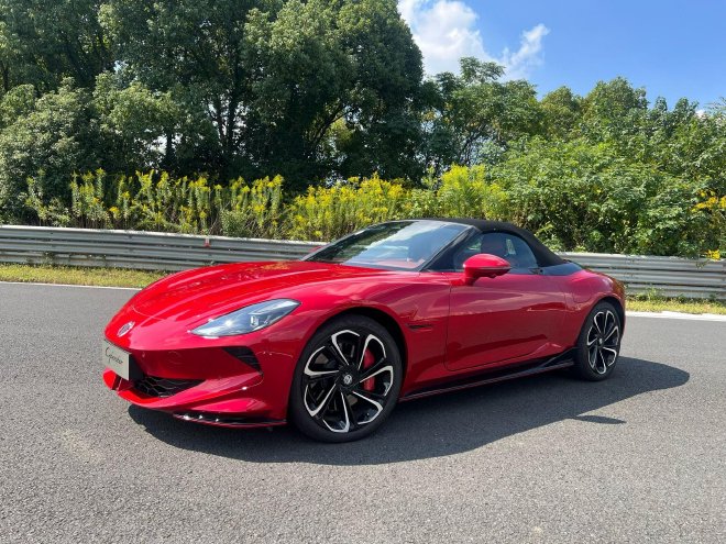 可浪漫可激情 赛道试驾MG Cyberster