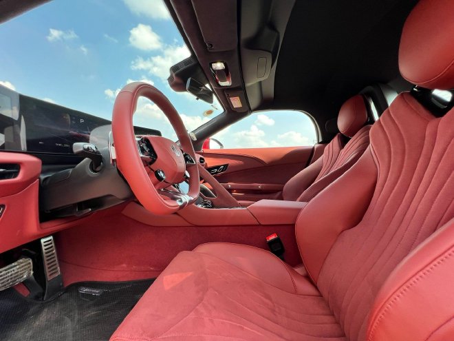 可浪漫可激情 赛道试驾MG Cyberster