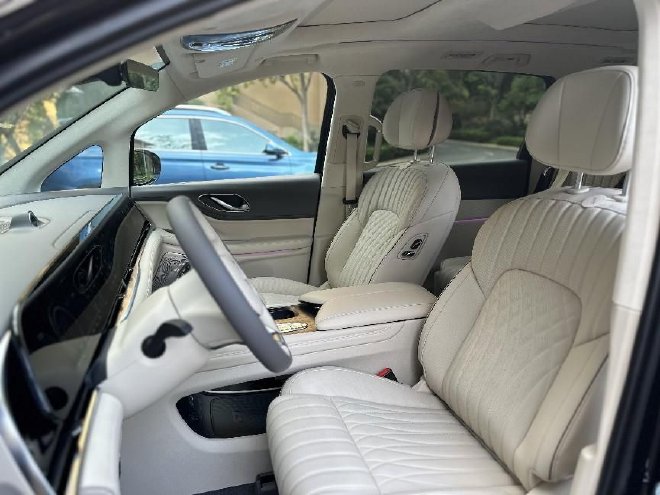 试驾新岚图梦想家 智驾舒享新体验