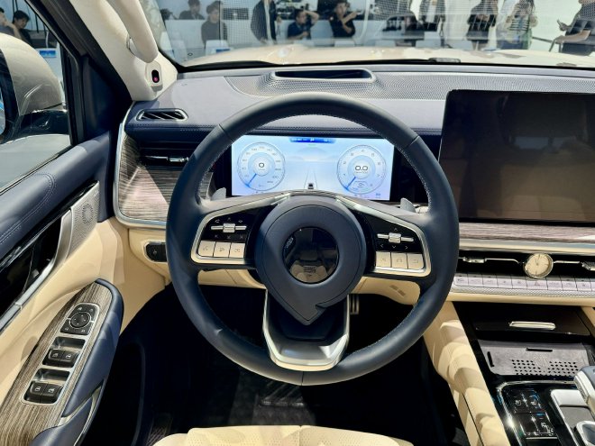 2023广州车展:山海炮长续航PHEV亮相