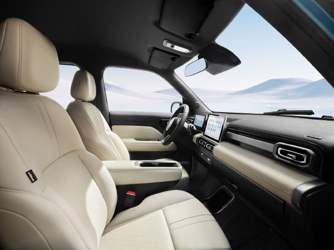 两种内饰配色 宝骏悦也Plus内饰官图首曝