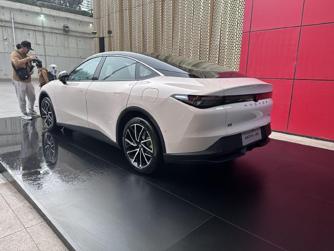 19.98-21.98万元 极狐阿尔法S5开启预售