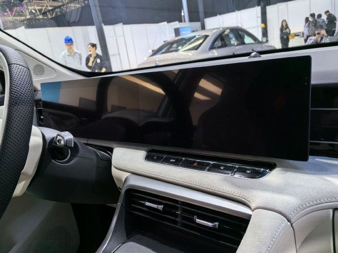 2024北京车展:荣威D5X DMH开启预售