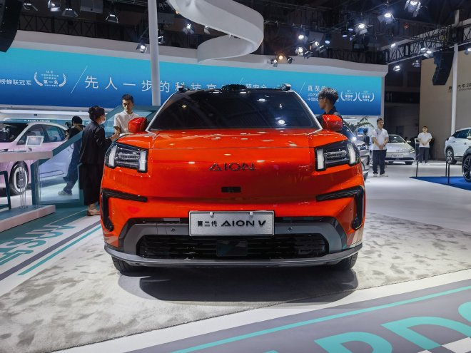2024重庆车展:埃安第二代AION V正式亮相