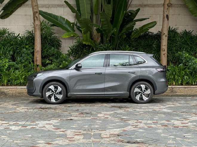 吉利银河E5正式上市 限时售价10.98万元-14.58万元