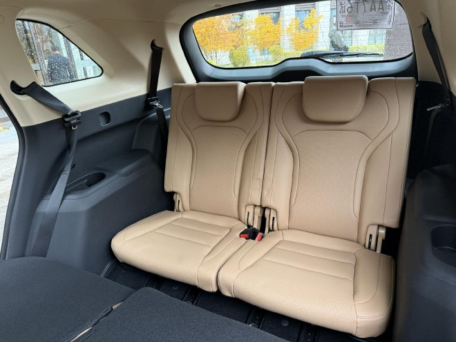 试驾蓝电E5 PLUS 静态表现出色 性价比拉满