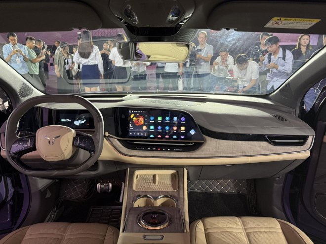 2024广州车展:红旗天工08正式开启预订