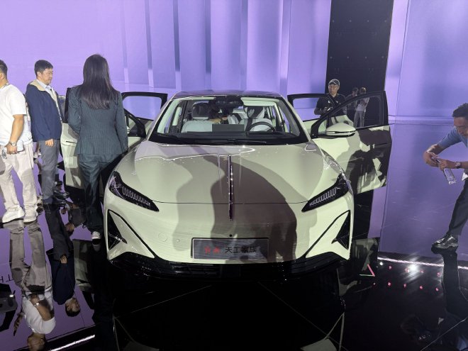 2024广州车展:红旗天工08正式开启预订