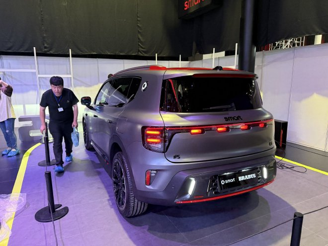 2025上海车展探馆:smart #5 BRABUS超能版亮相
