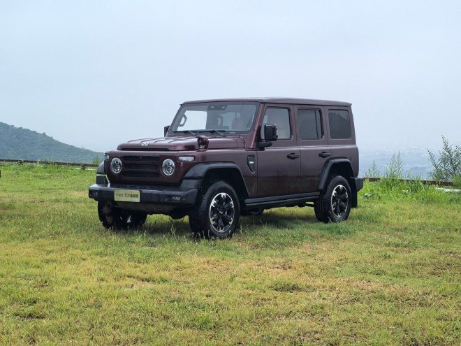 外塑锋芒 内蕴精魂 212 T01柴油版/212 升级款T01检阅官