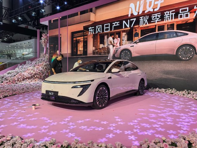 2025成都车展：东风日产N7发布全新配色