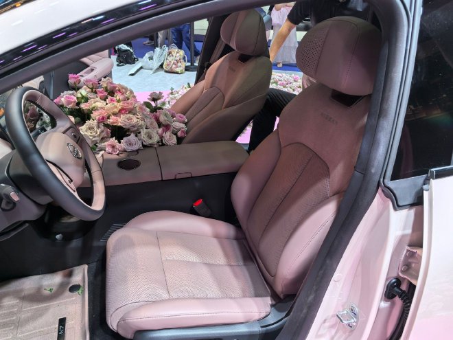 2025成都车展:东风日产N7发布全新配色