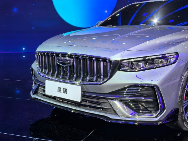 2025成都车展:吉利全新东方曜系列首亮