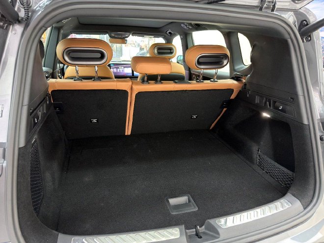 预售18.99万起的豪华插混大五座 探店全新smart#5 EHD