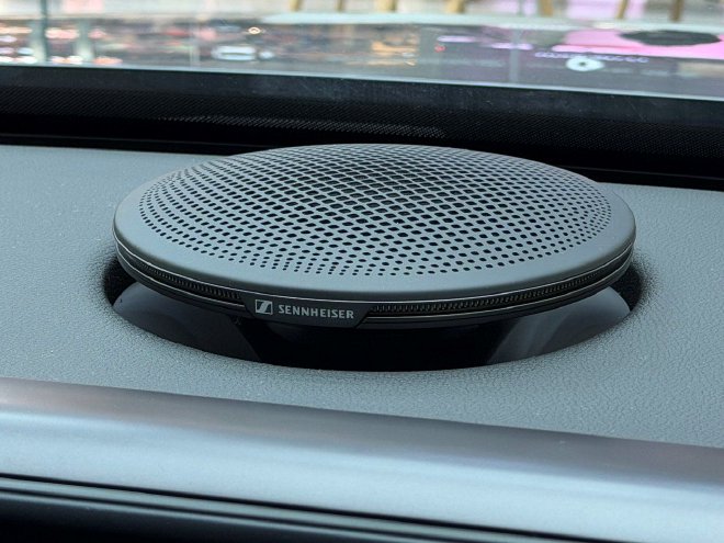 预售18.99万起的豪华插混大五座 探店全新smart#5 EHD